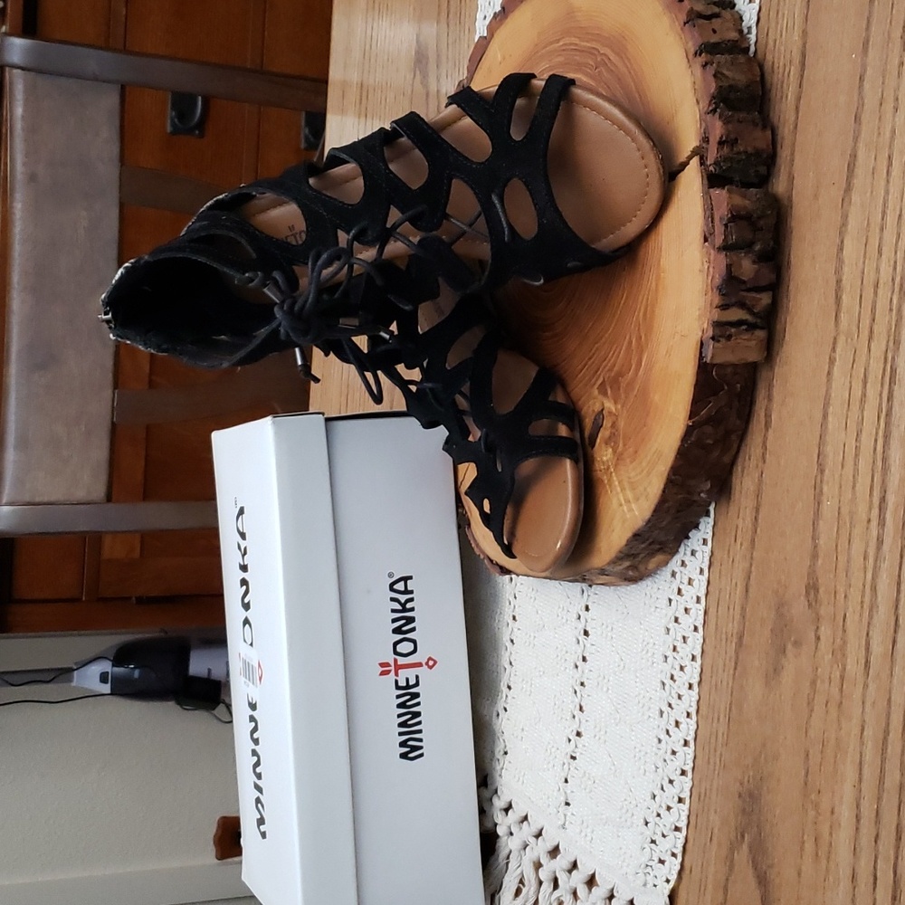Like New, Minnetonka Suede Leather, Lace Up Wedge Sandal.